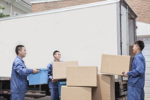 Local packing support for an apartment move in Haroldpark with organised materials